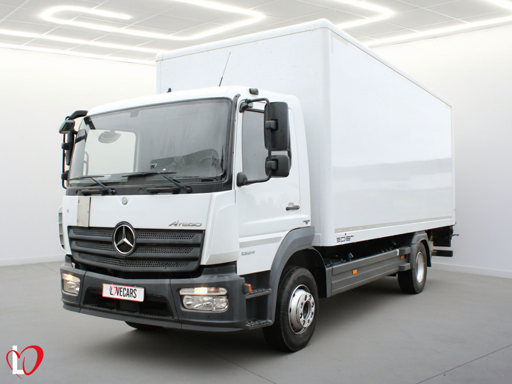 MERCEDES ATEGO 1324 CAJA C/TRAMPILLA 240 de segunda mano MERCEDES ATEGO 1324 CAJA C/TRAMPILLA 240 de segunda mano