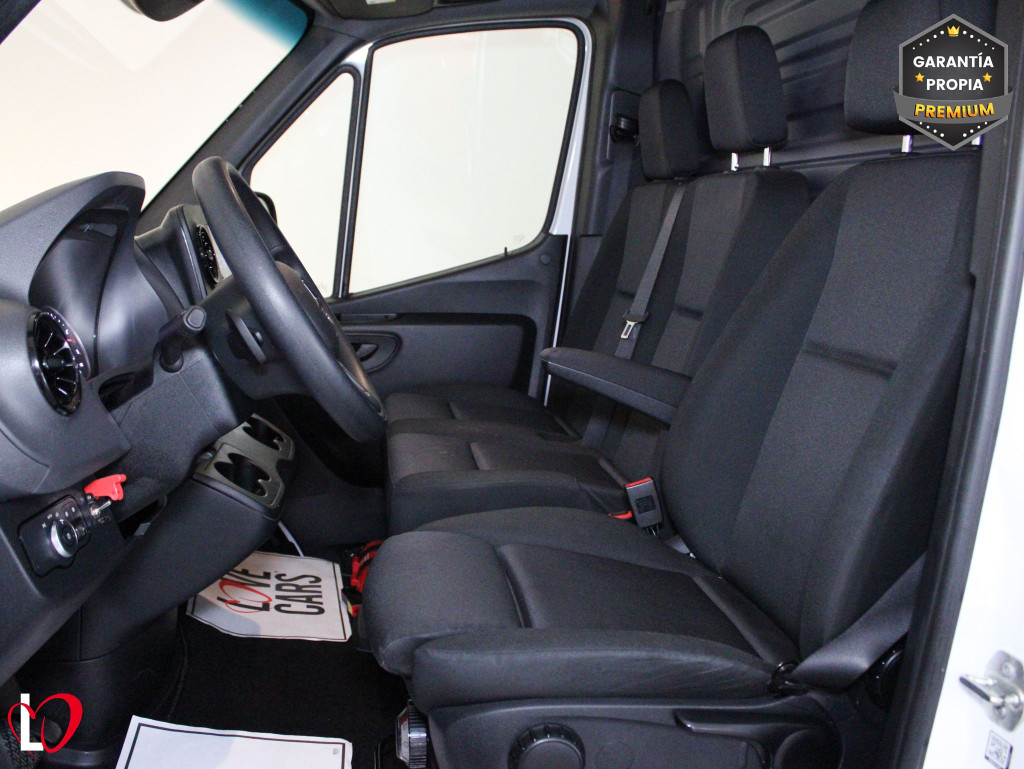 MERCEDES SPRINTER 215 DCI FURGON MEDIO 300 30T GPS 150 de segunda mano