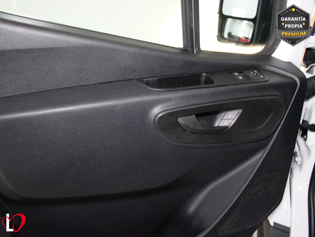 MERCEDES SPRINTER 215 DCI FURGON MEDIO 300 30T GPS 150 de segunda mano