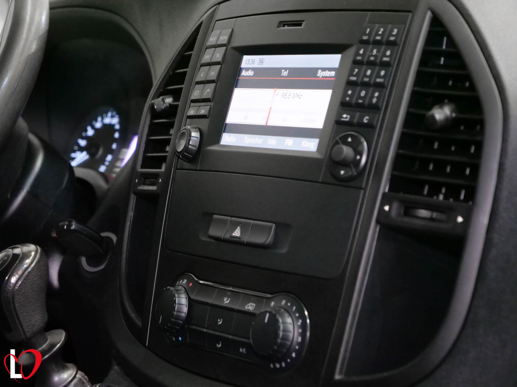 MERCEDES VITO 111 CDI FURGON LARGO TALLER 114 de segunda mano