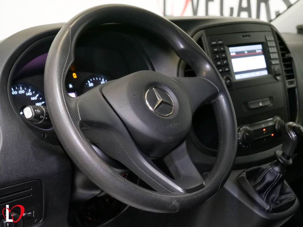 MERCEDES VITO 111 CDI FURGON LARGO TALLER 114 de segunda mano
