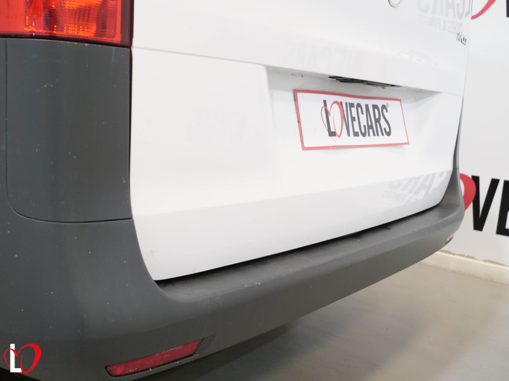 MERCEDES VITO 111 CDI FURGON LARGO TALLER 114 de segunda mano
