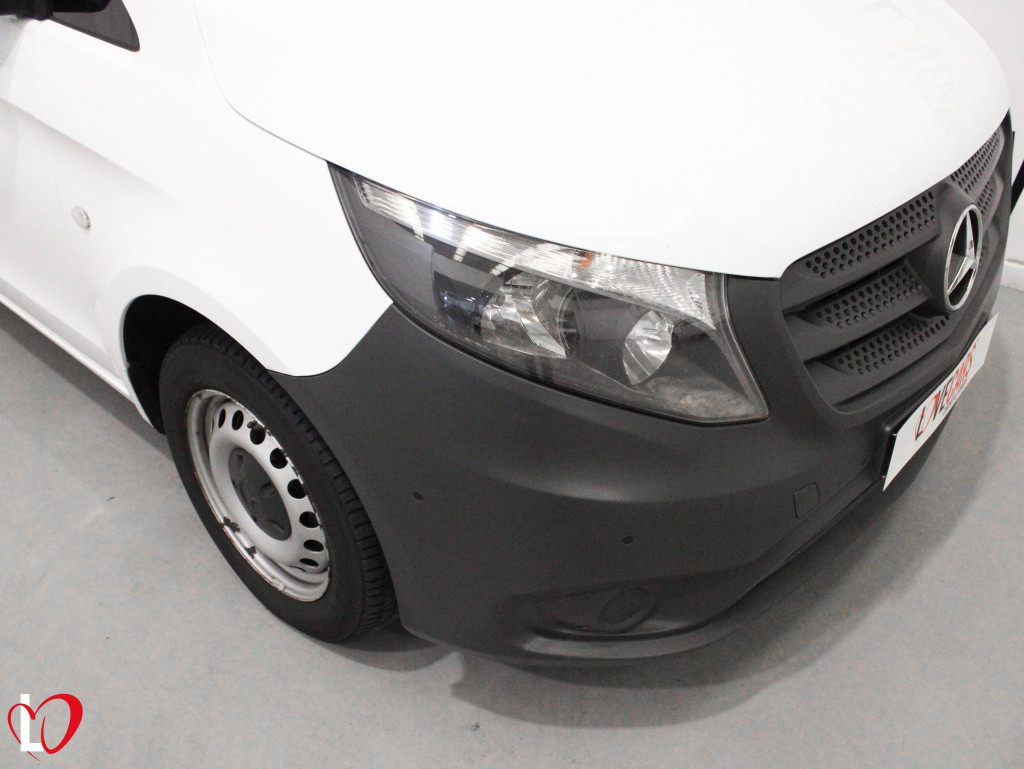 MERCEDES VITO 111CDI FURGON LARGA 114 de segunda mano