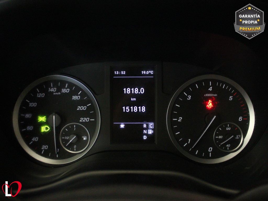 MERCEDES VITO 114 CDI 2.2 AUTOM. FURGON TALLER 136 de segunda mano