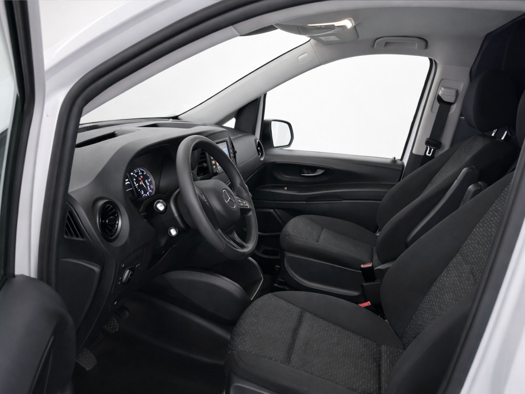 MERCEDES VITO 114 CDI 2.2 AUTOM. FURGON TALLER 136 de segunda mano