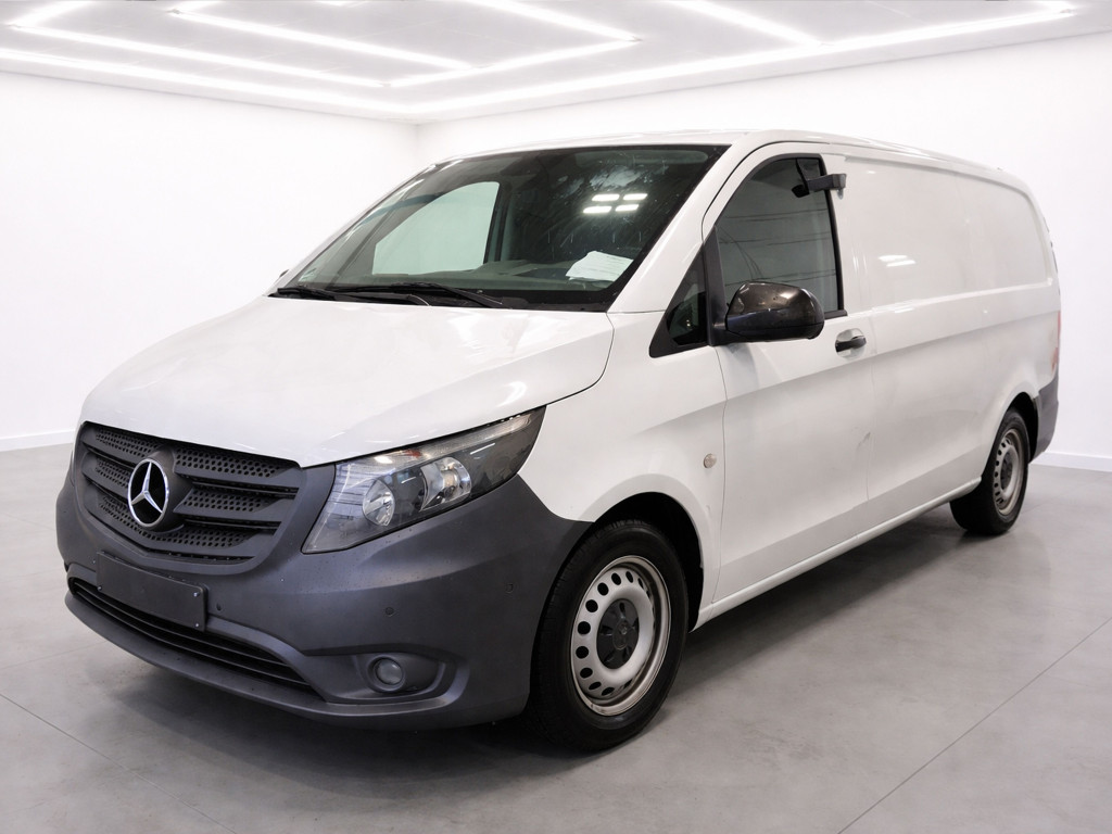 MERCEDES VITO 114 CDI 2.2 AUTOM. FURGON TALLER 136 de segunda mano