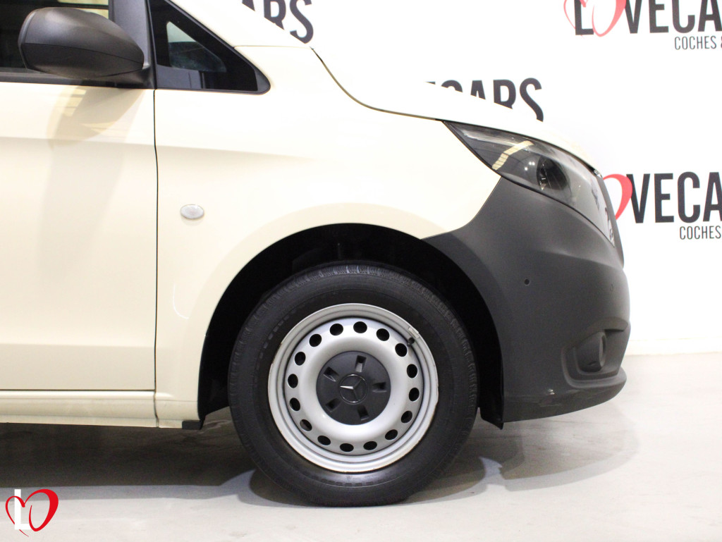 MERCEDES VITO 114 CDI FURGON LARGO 136 de segunda mano