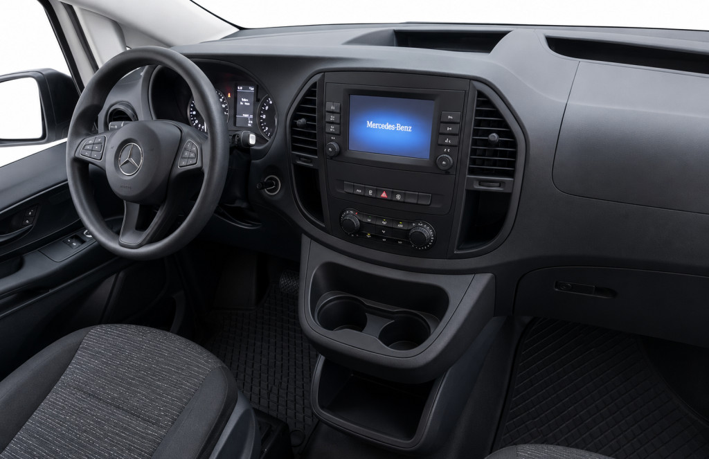 MERCEDES VITO 114 CDI FURGON TALLER 136 de segunda mano