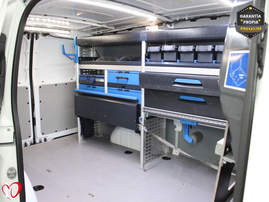 MERCEDES VITO 114 CDI  FURGON TALLER 136 de segunda mano