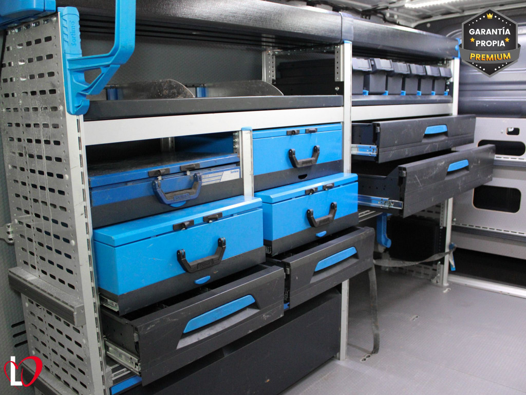 MERCEDES VITO 114 CDI  FURGON TALLER 136 de segunda mano