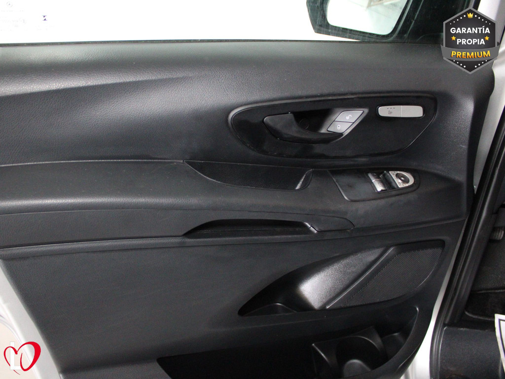 MERCEDES VITO 114 CDI FURGON TALLER LARGA 136 de segunda mano