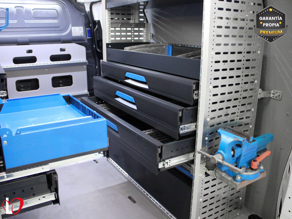 MERCEDES VITO 114 CDI FURGON TALLER LARGA 136 de segunda mano