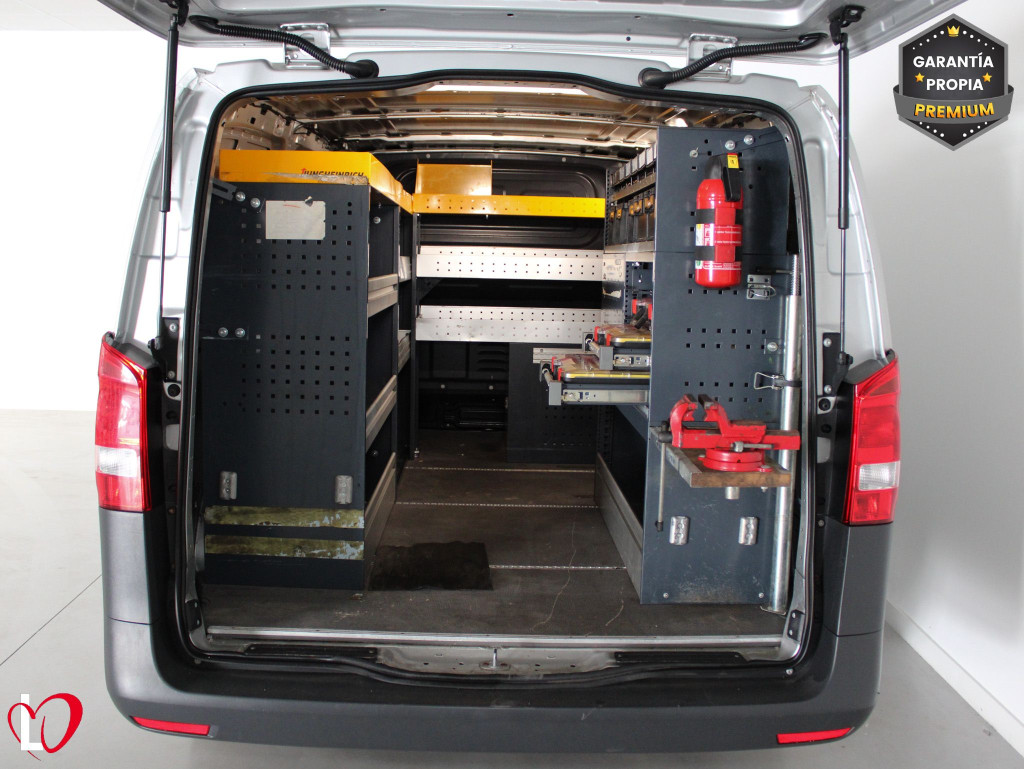 MERCEDES VITO 114 CDI FURGON TALLER LARGA 136 de segunda mano