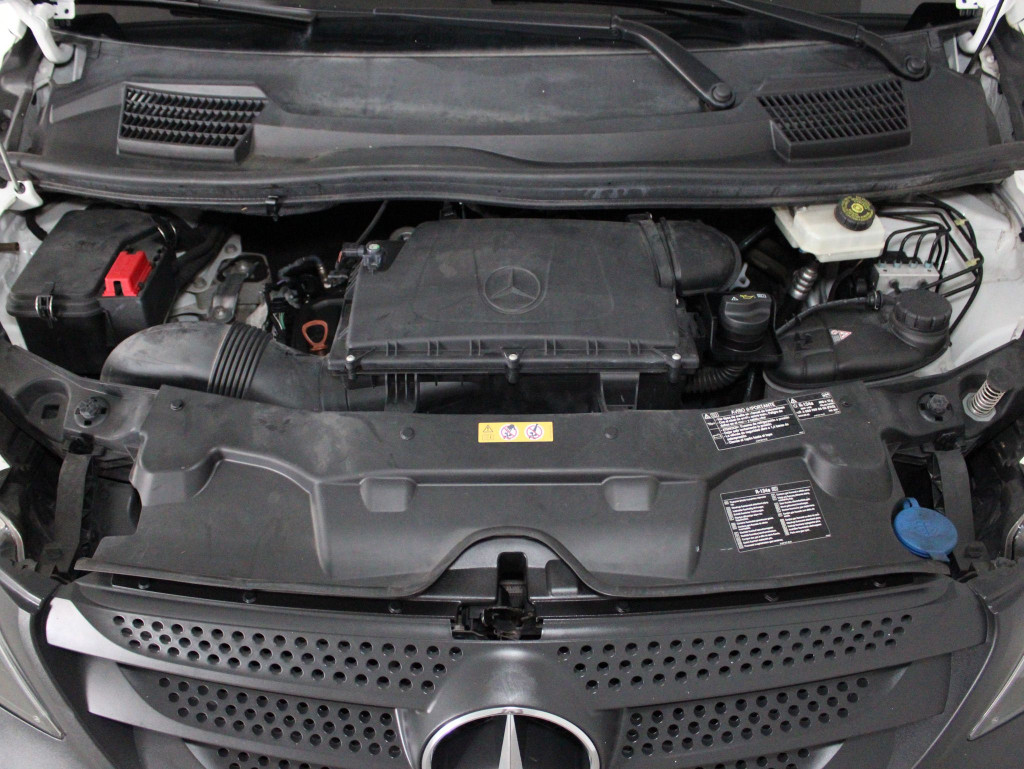 MERCEDES VITO 1.6 DCI L2 FURGÓN TALLER 6 VEL 115 de segunda mano