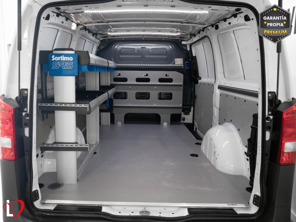 MERCEDES VITO TALLER 114 CDI AUTO LARGA 4MATIC 136 de segunda mano
