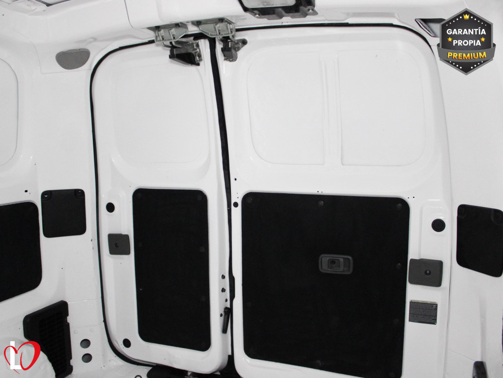 NISSAN NV 200 1.5 DCI FURGÓN CERRADO 90 de segunda mano