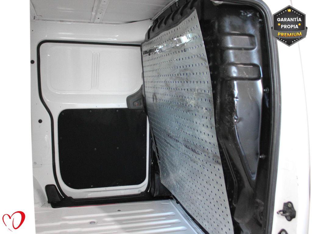 NISSAN NV 200 1.5 DCI FURGÓN CERRADO 90 de segunda mano