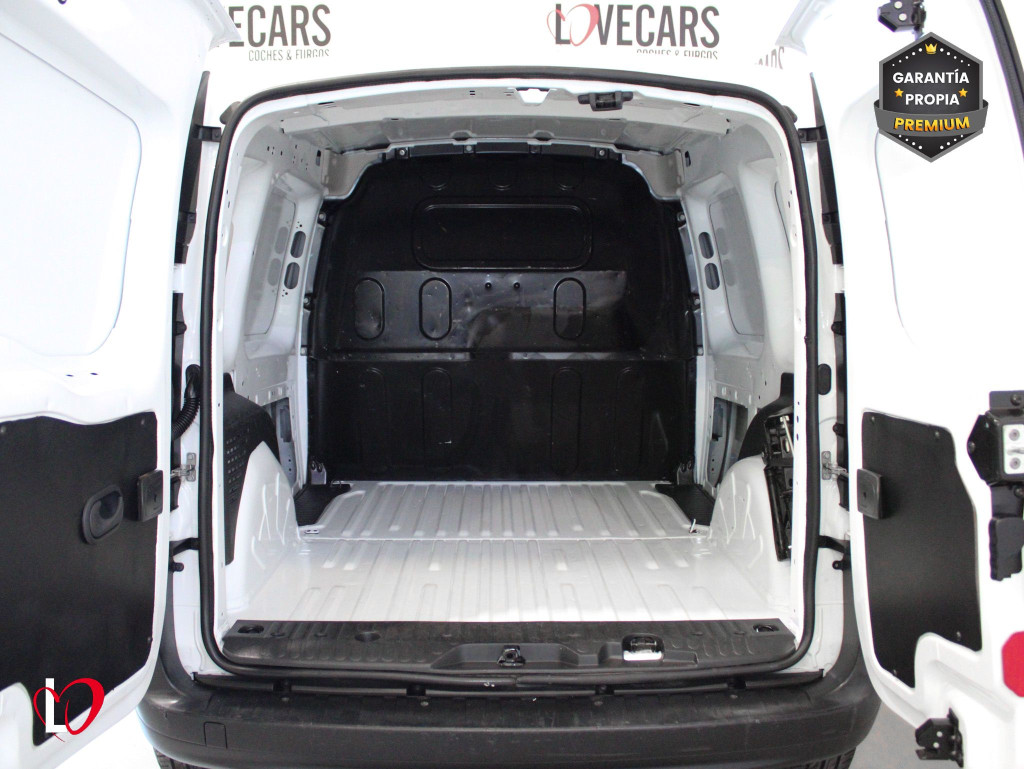 NISSAN NV 250 1.5 DCI FURGÓN CERRADO 6 VEL 95 de segunda mano