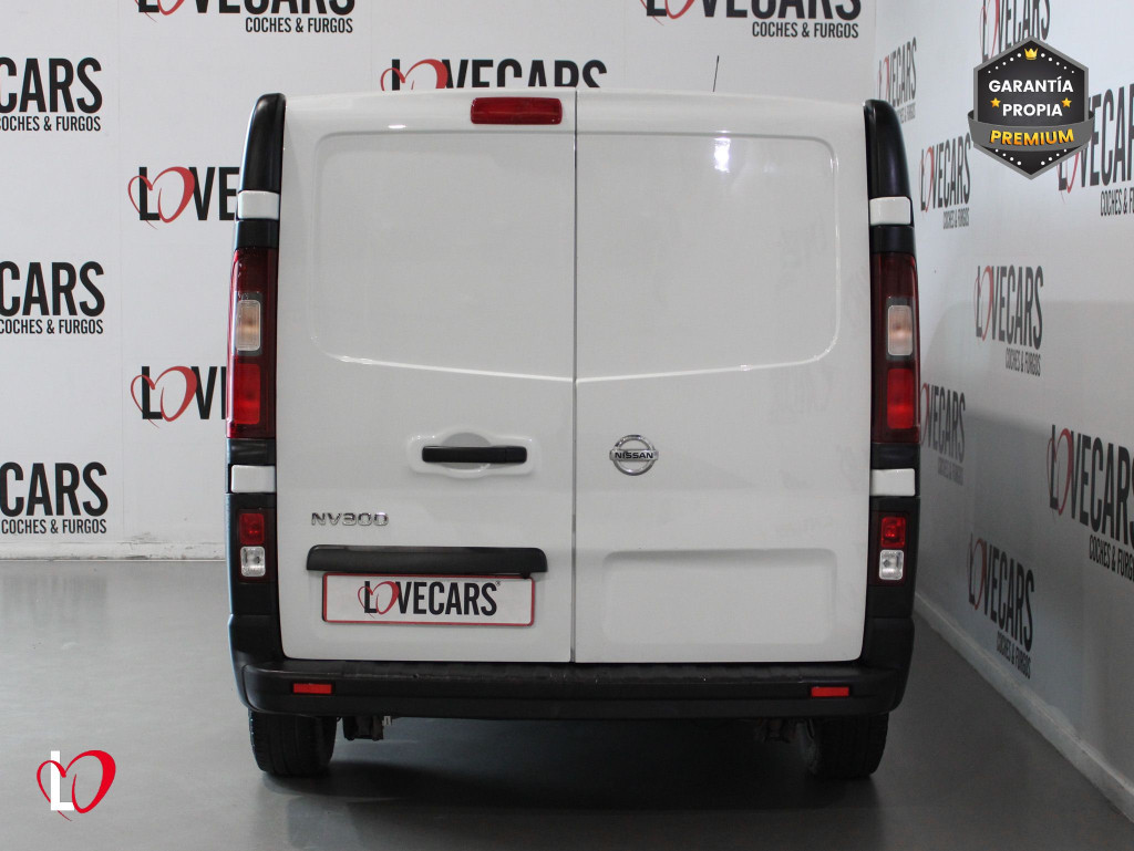 NISSAN NV 300 DCI FURGÓN CERRADO 6 VEL 120 de segunda mano