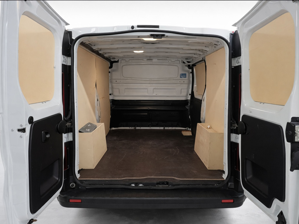 NISSAN PRIMASTAR 2.0 DCI FURGON. L2 H1 130 de segunda mano