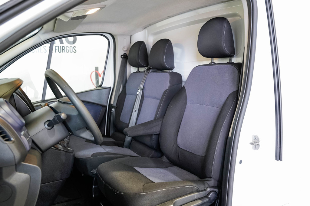 OPEL VIVARO 1.6 CDTI FURGON L2 H1 120 de segunda mano