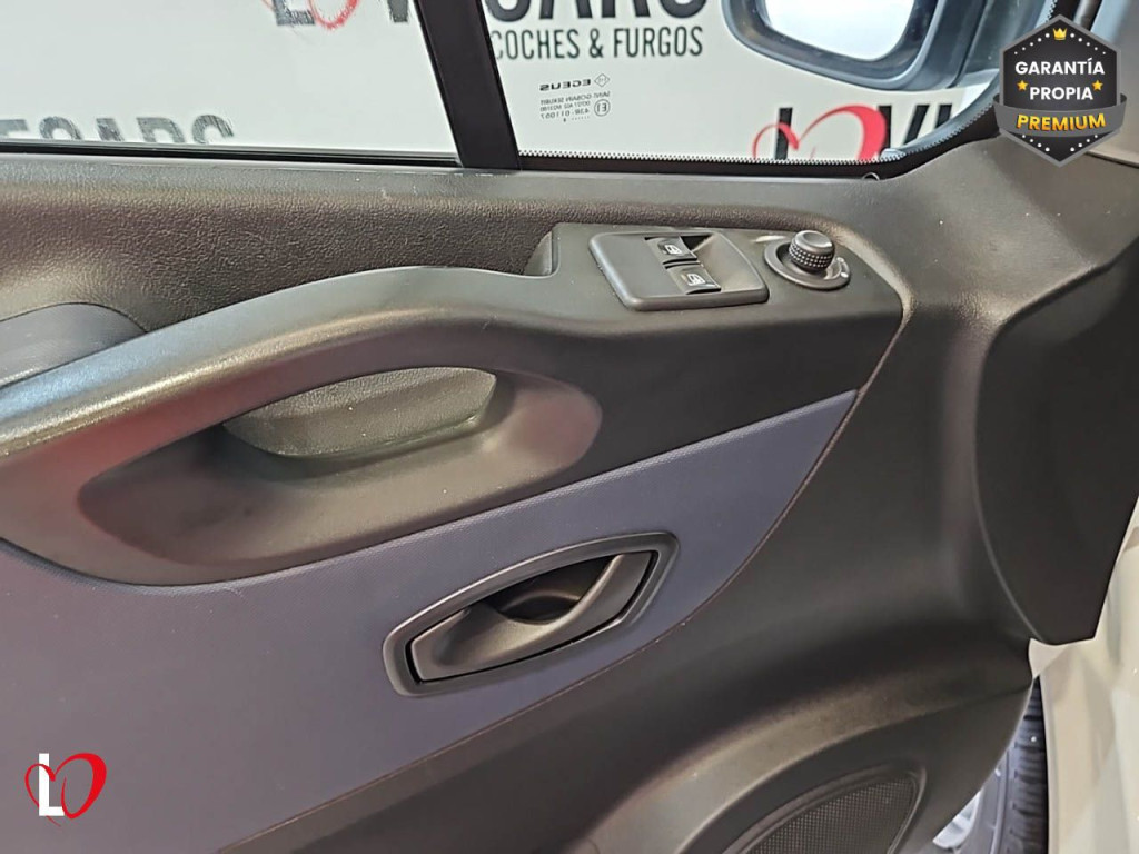 OPEL VIVARO 1.6 CDTI FURGÓN LARGO ISOTERMO + EQUIPO DE FRIO 95 de segunda mano