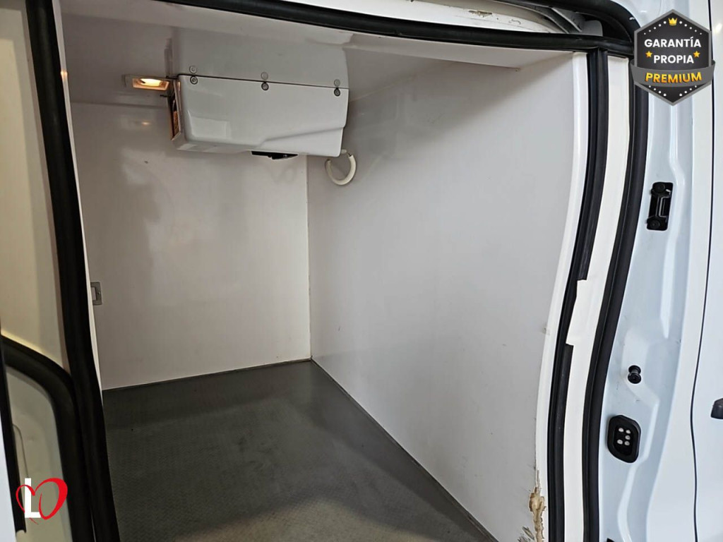 OPEL VIVARO 1.6 CDTI FURGÓN LARGO ISOTERMO + EQUIPO DE FRIO 95 de segunda mano