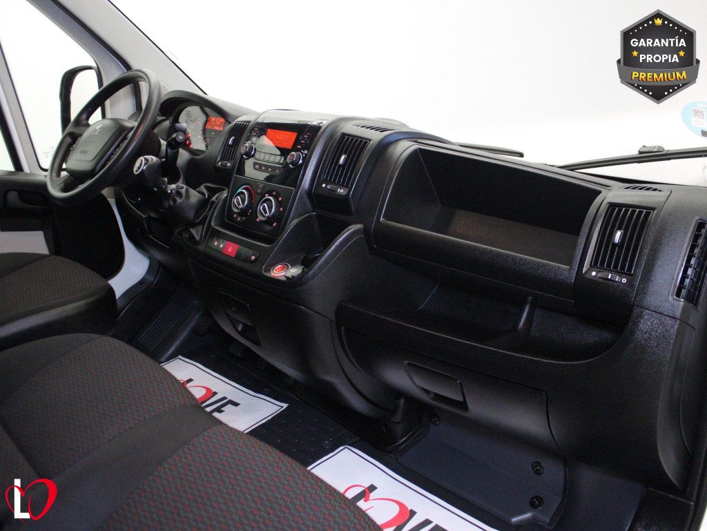 PEUGEOT BOXER 2.0 BlueHDI 330 ISOTERMO + EQUIPO FRIO (-18º) 110 de segunda mano