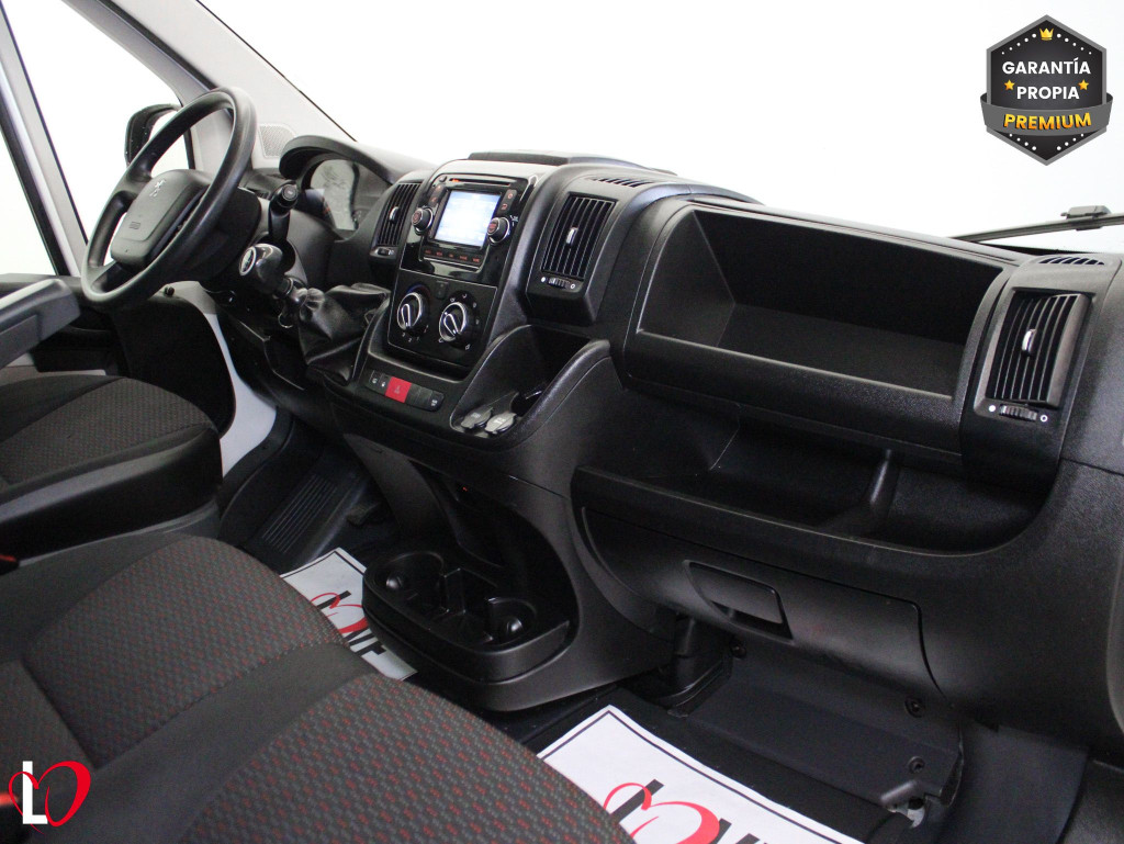 PEUGEOT BOXER 2.0 BLUEHDI FG. L1H1 PREMIUM 110 de segunda mano