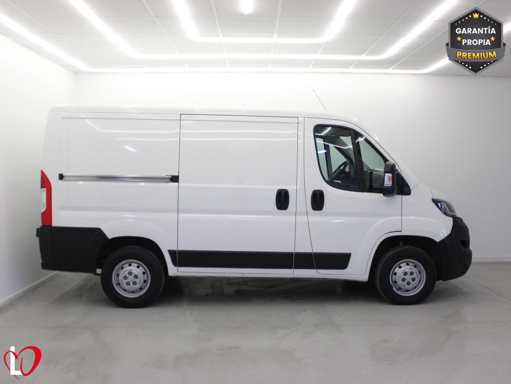 PEUGEOT BOXER 2.0 BLUEHDI FG. L1H1 PREMIUM 110 de segunda mano