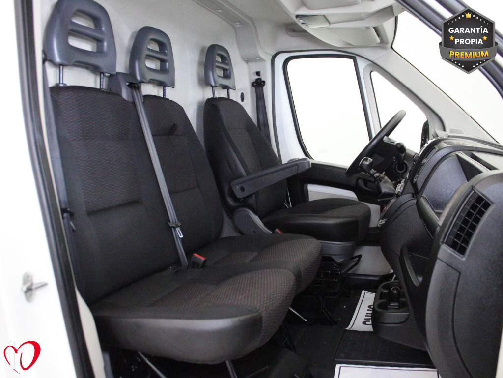 PEUGEOT BOXER 2.0 BLUEHDI FG. L1H1 PREMIUM 110 de segunda mano