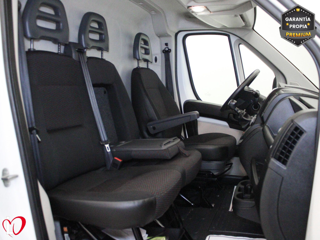 PEUGEOT BOXER 2.0 BLUEHDI FG. L1H1 PREMIUM 110 de segunda mano