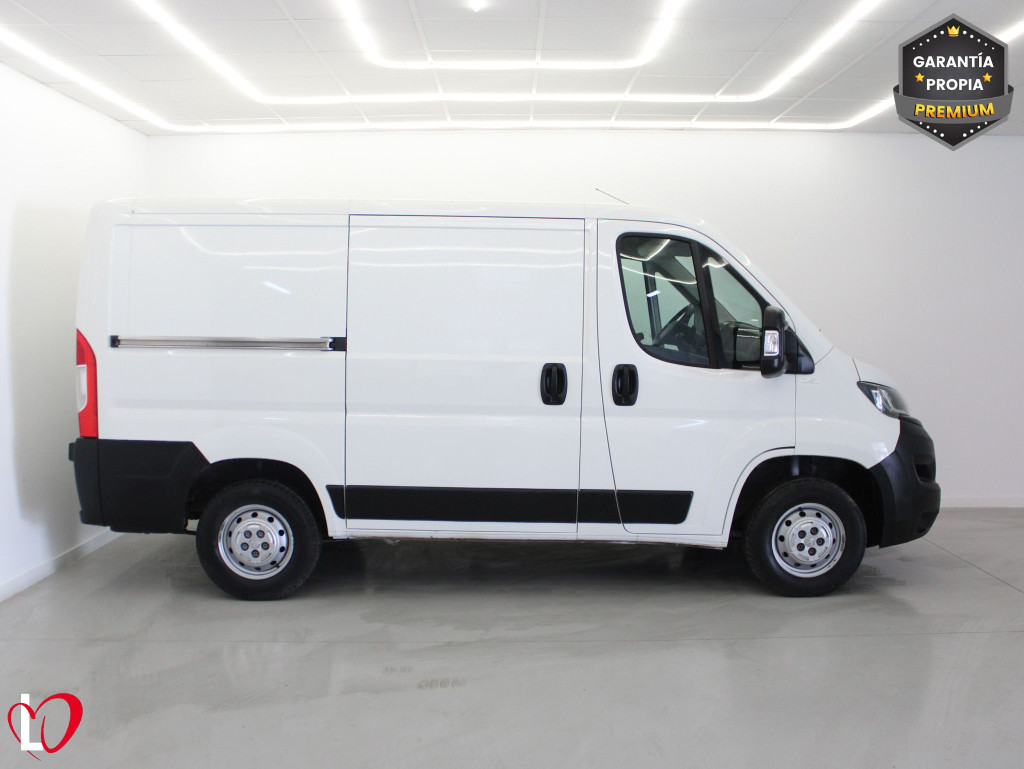 PEUGEOT BOXER 2.0 BLUEHDI FG. L1H1 PREMIUM 110 de segunda mano