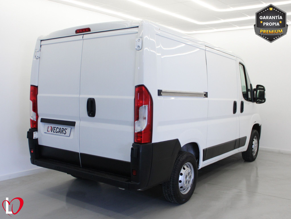 PEUGEOT BOXER 2.0 BLUEHDI FG. L1H1 PREMIUM 110 de segunda mano
