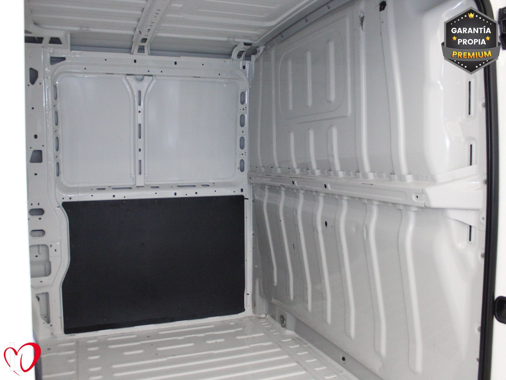 PEUGEOT BOXER 2.0 BLUEHDI FG. L1H1 PREMIUM 110 de segunda mano