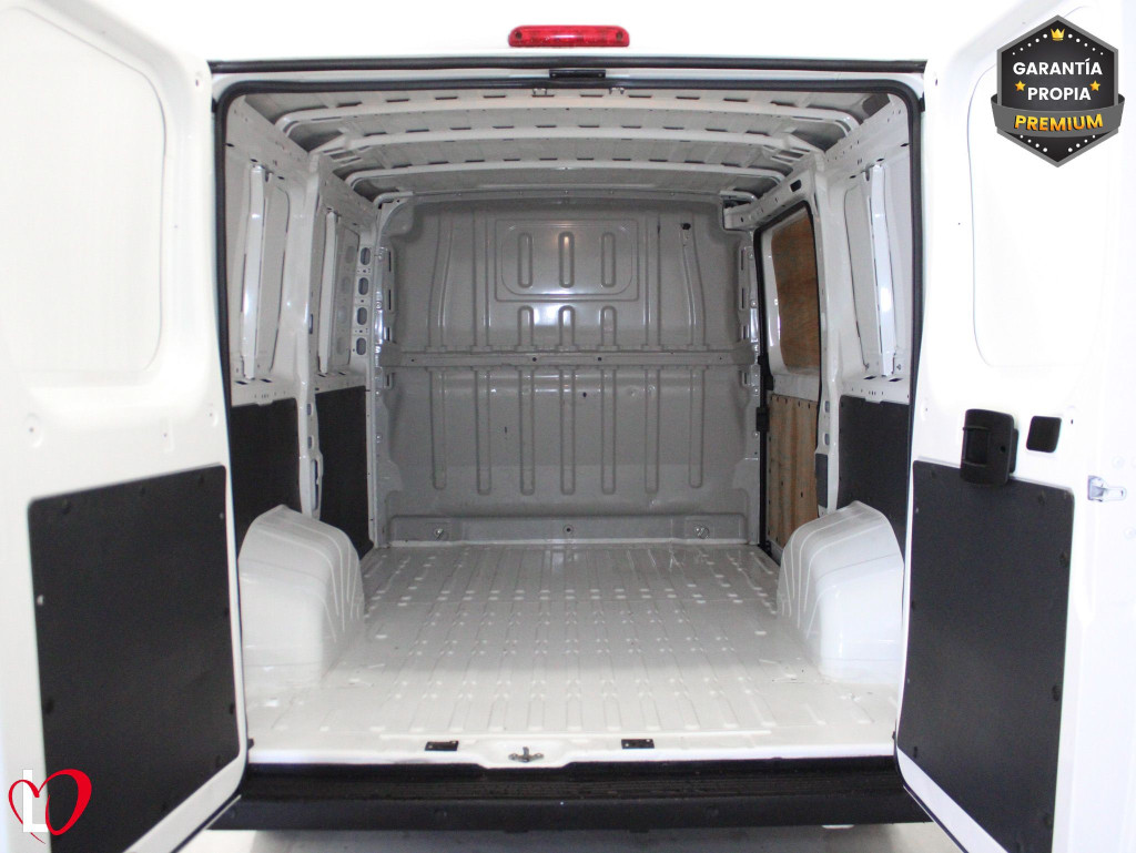 PEUGEOT BOXER 2.0 BLUEHDI FG. L1H1 PREMIUM 110 de segunda mano