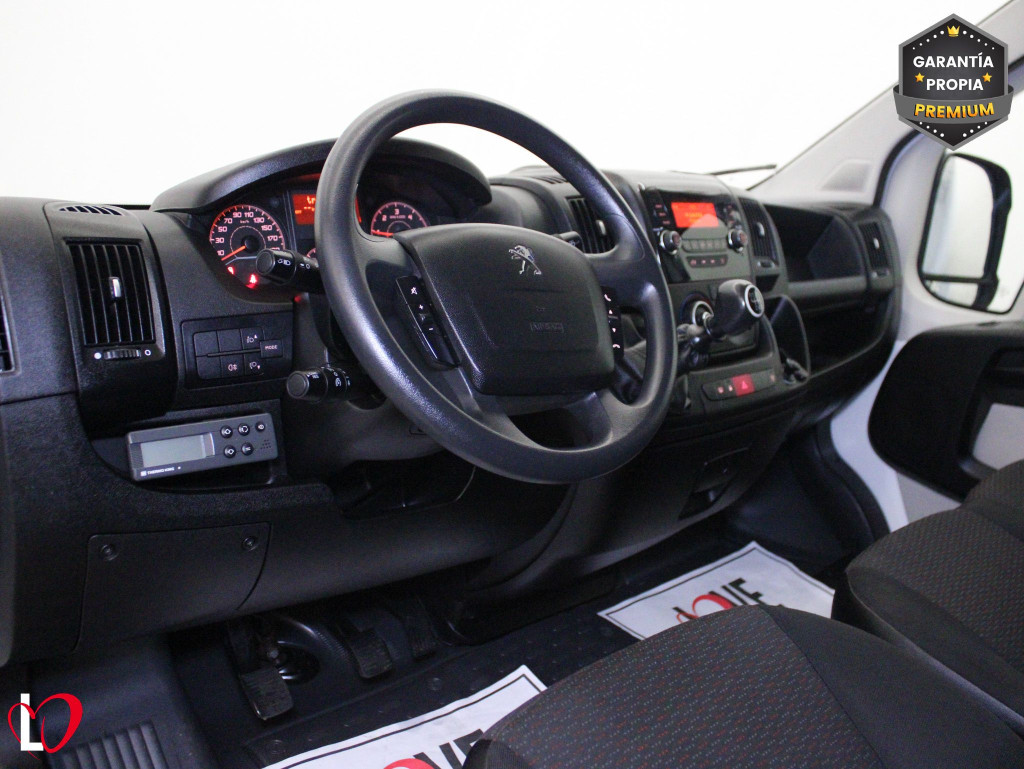 PEUGEOT BOXER 2.0 BlueHDI L1H1 330 ISOTERMO + EQUIPO FRIO 110 de segunda mano