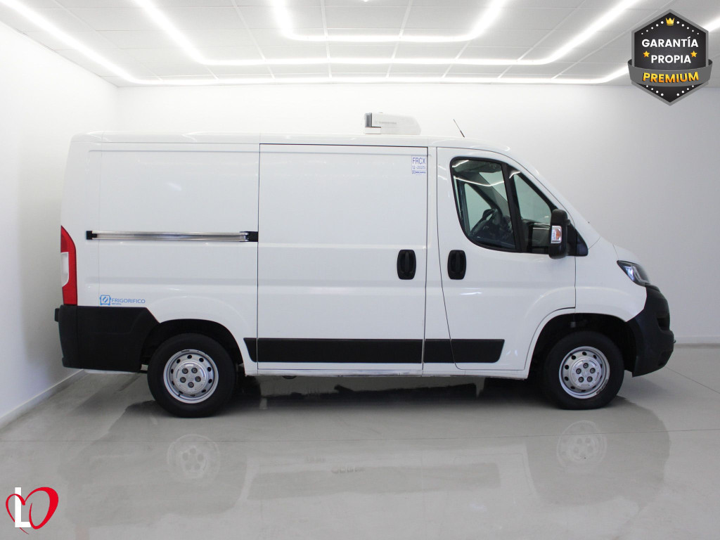 PEUGEOT BOXER 2.0 BlueHDI L1H1 330 ISOTERMO + EQUIPO FRIO 110 de segunda mano