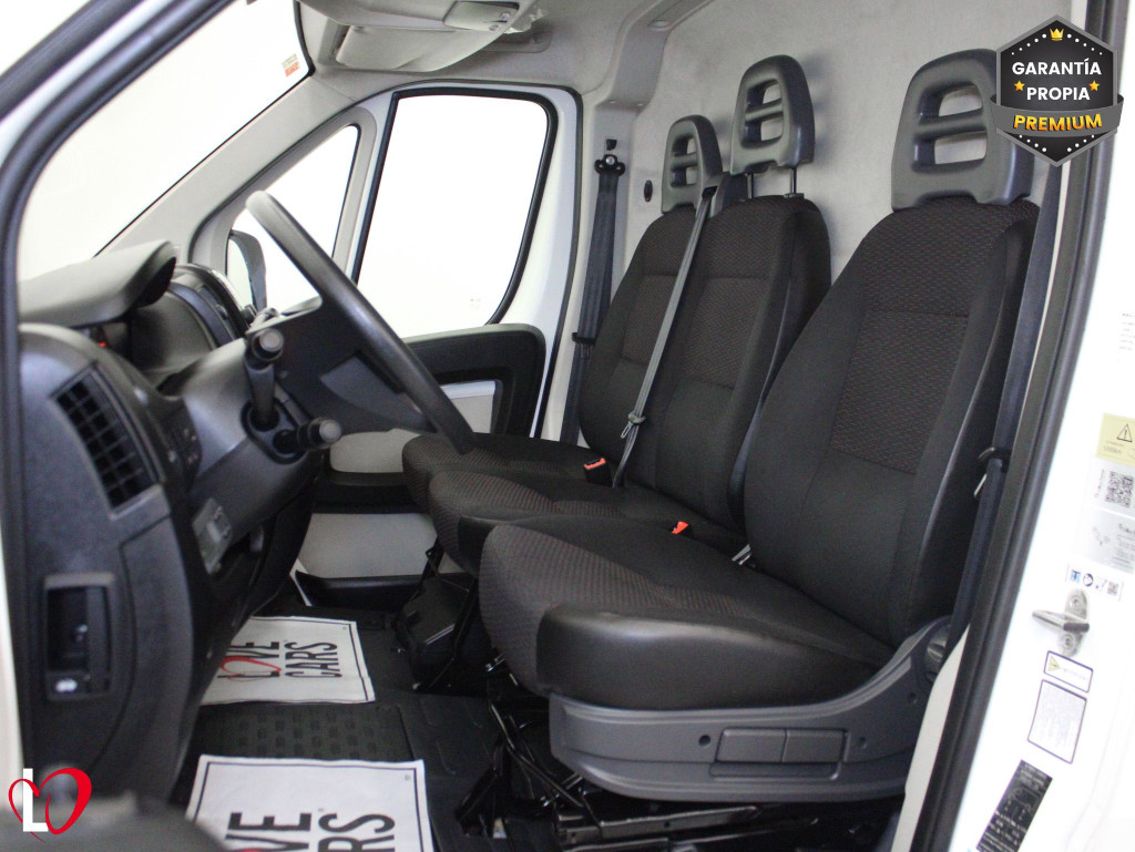 PEUGEOT BOXER 2.0 BlueHDI L1H1 330 ISOTERMO + EQUIPO FRIO 110 de segunda mano