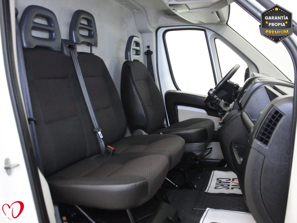 PEUGEOT BOXER 2.0 BlueHDI L1H1 330 ISOTERMO + EQUIPO FRIO 110 de segunda mano