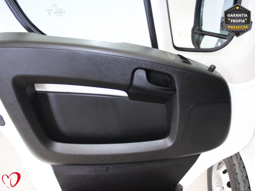 PEUGEOT BOXER 2.2 BlueHDI 88KW L2H2 333 ISOTERMO + FRIO 120 de segunda mano