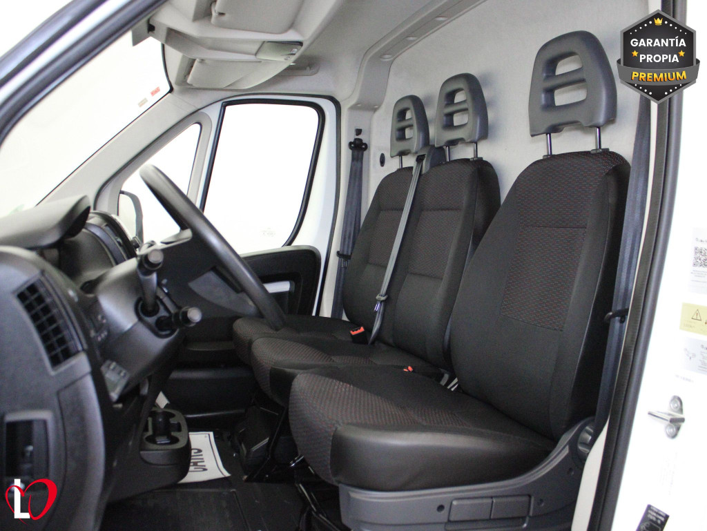 PEUGEOT BOXER 2.2 BlueHDI 88KW L2H2 333 ISOTERMO + FRIO 120 de segunda mano