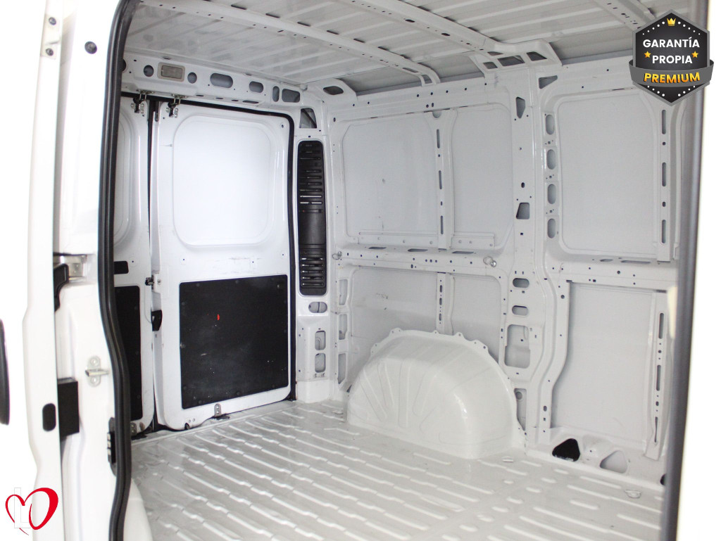 PEUGEOT BOXER 330 L1 H1 BlueHDI SS 6 VEL. 120 de segunda mano PEUGEOT BOXER 330 L1 H1 BlueHDI SS 6 VEL. 120 de segunda mano