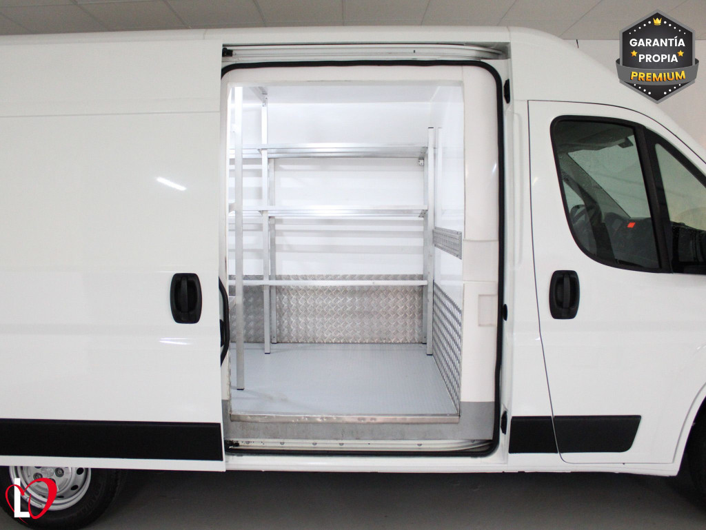 PEUGEOT BOXER BlueHDI 33 L2 H2 FURGÓN ISOTERMO 130 de segunda mano
