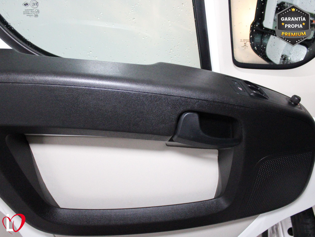 PEUGEOT BOXER BlueHDI 33 L2 H2 FURGÓN ISOTERMO 130 de segunda mano
