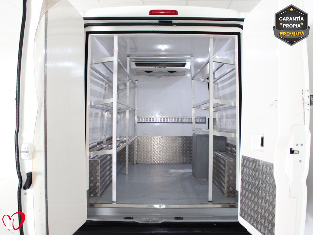 PEUGEOT BOXER BlueHDI 33 L2 H2 FURGÓN ISOTERMO + FRIO 110 (-20ª) de segunda mano