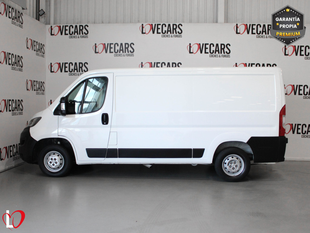 PEUGEOT BOXER BlueHDI FURGÓN 333 L2 H1 BHDI 120 S&S 6 Vel de segunda mano
