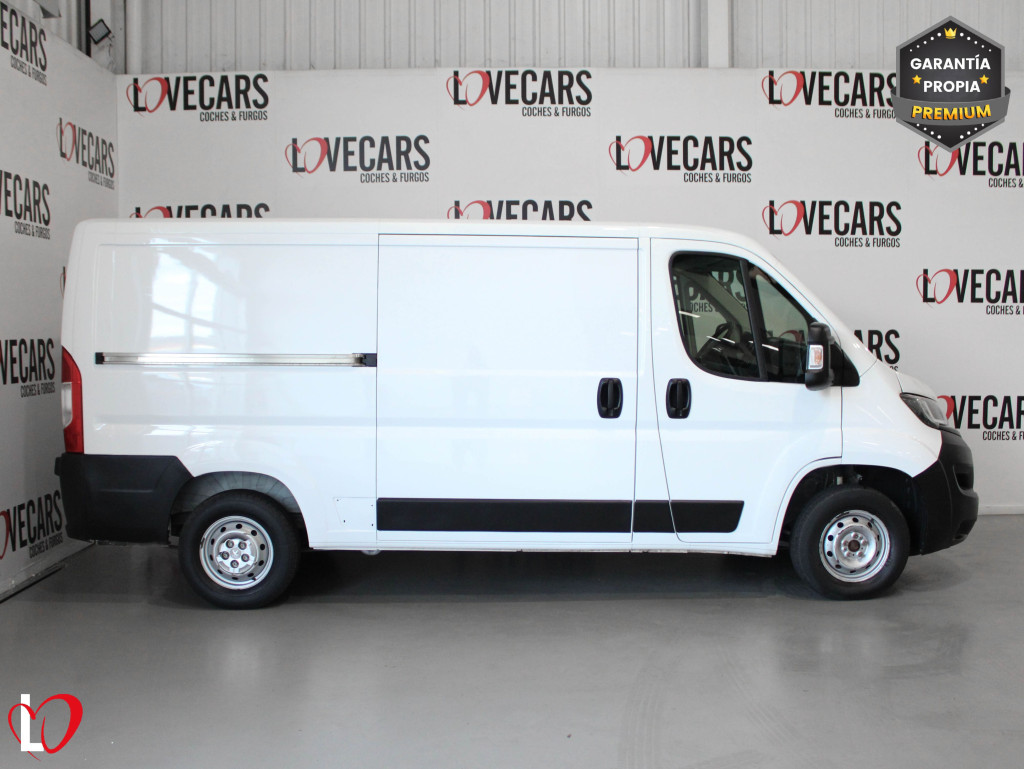 PEUGEOT BOXER BlueHDI FURGÓN 333 L2 H1 BHDI 120 S&S 6 Vel de segunda mano