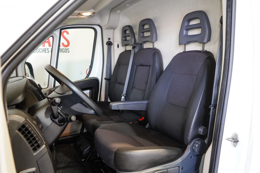 PEUGEOT BOXER BlueHDI FURGÓN 435 L3 H3 130 de segunda mano