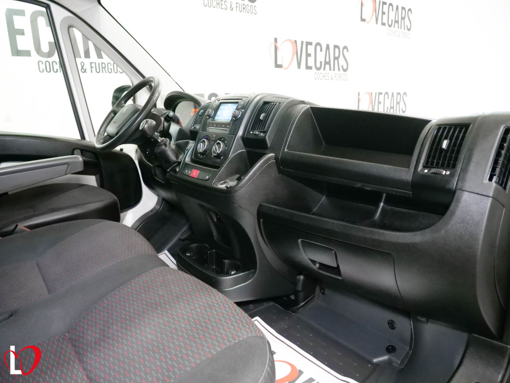 PEUGEOT BOXER BlueHDI FURGÓN CERRADO 333 L2 H2 130 de segunda mano